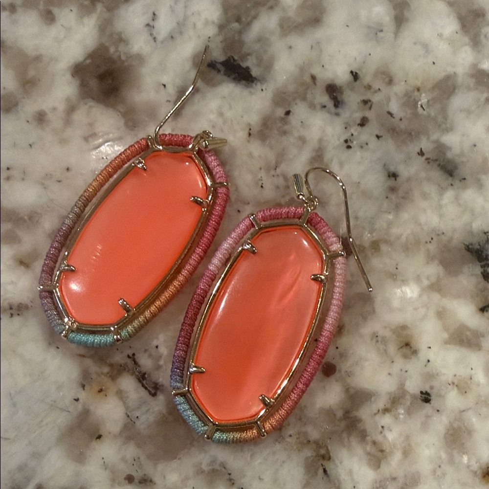 Kendra Scott Coral and Gold Oval Earrings